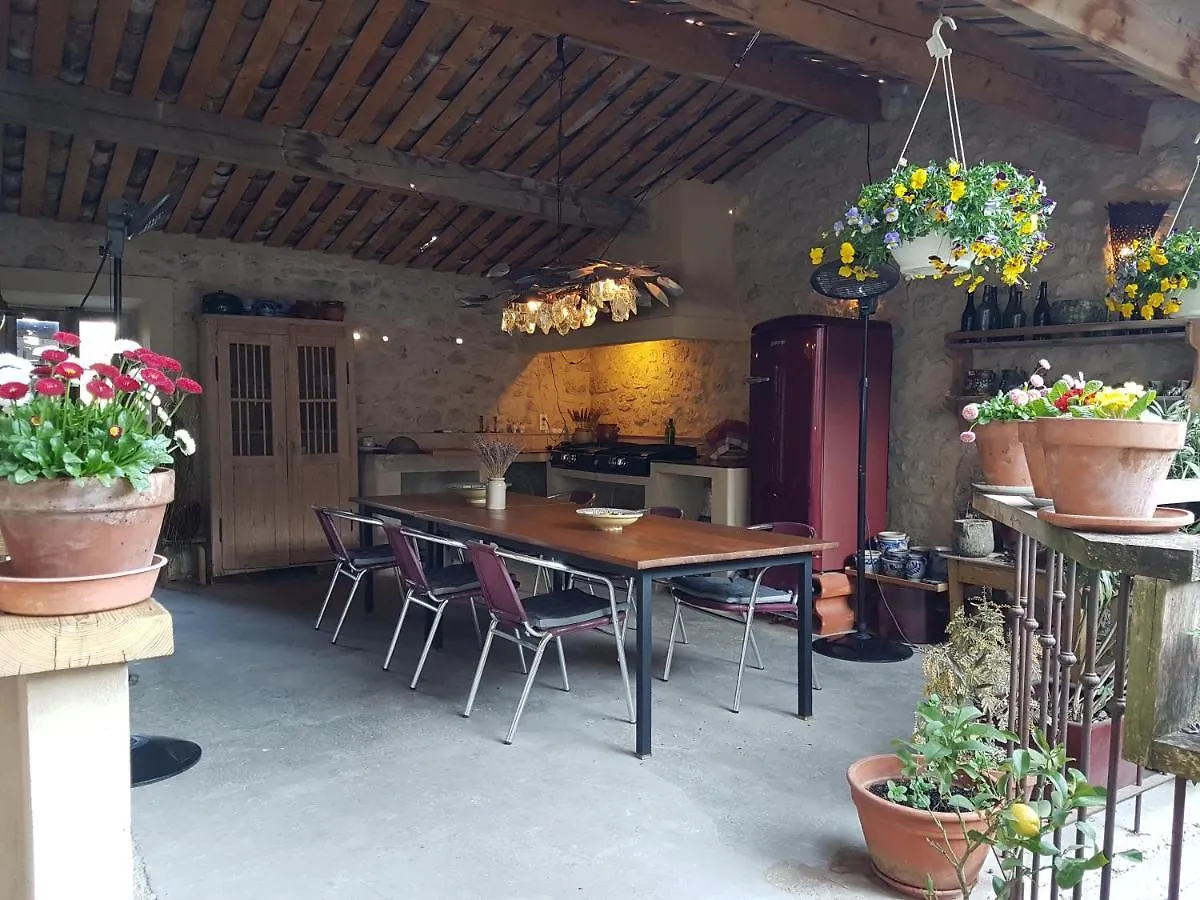 Chambre D'Hotes & Gites Vacances-En-Luberon Reillanne Bed & Breakfast